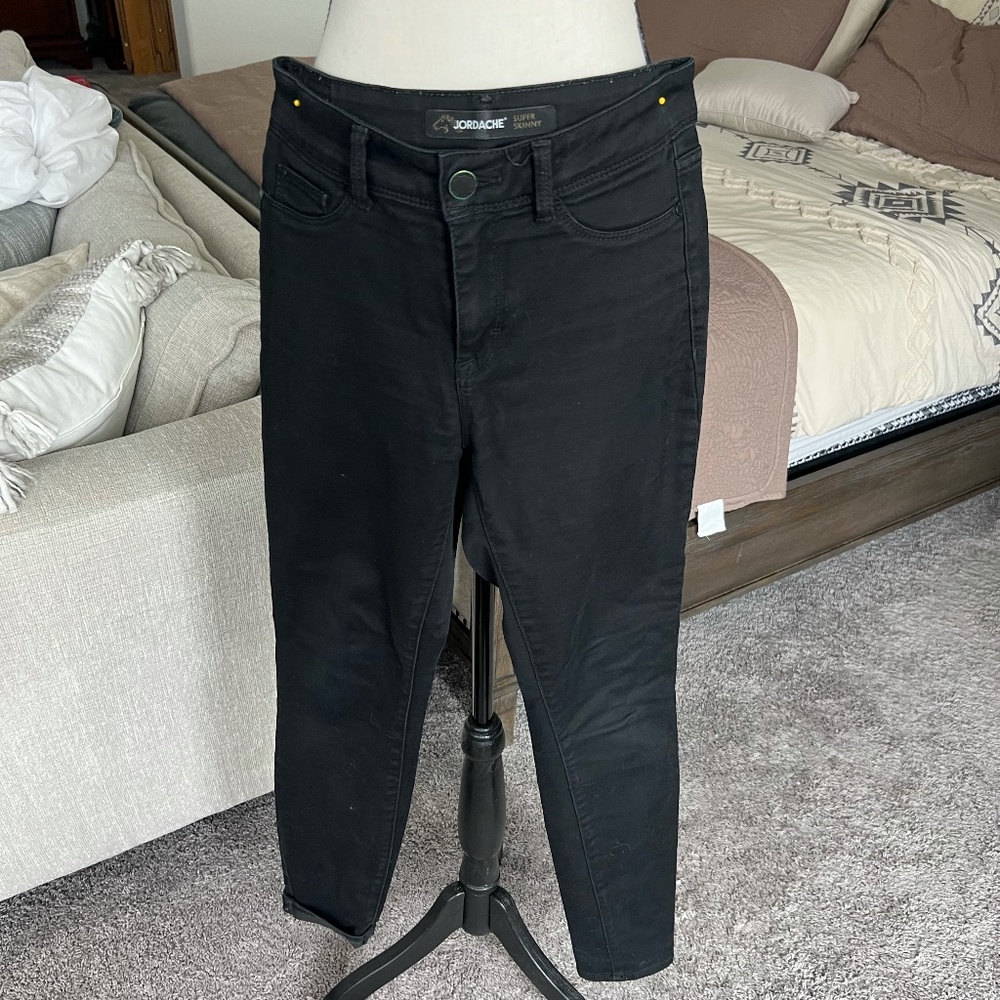 Black Jeans / Size 4 / Super Skinny